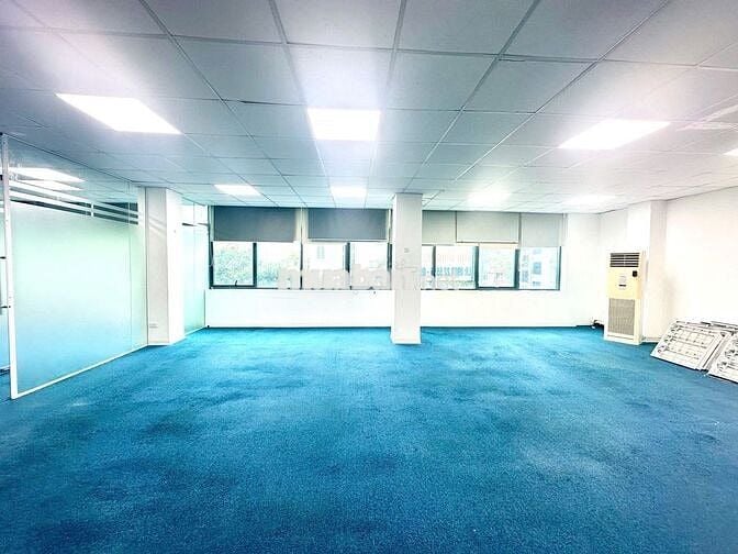 Văn phòng Trung Kính 160m² – 30 triệu/tháng