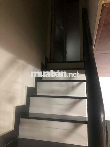 Cho thuê nhà nguyên căn hẻm PVC, nội thất đầy đủ, dtsd 60m2