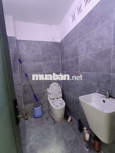 Cho thuê nhà 66m2 nở hậu ngang 4.2m hẻm xe hơi đường Nguyễn Văn Khối