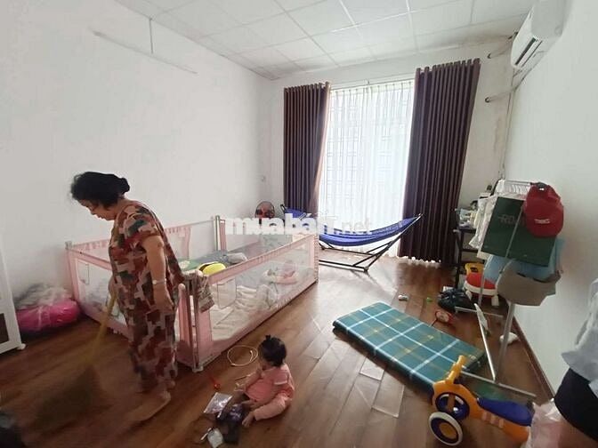Cho thuê nhà 66m2 nở hậu ngang 4.2m hẻm xe hơi đường Nguyễn Văn Khối