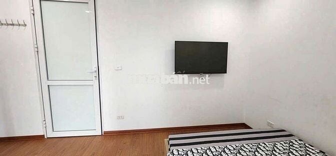 Cho thuê căn hộ studio 1 ngủ có ngăn cách cửa với bếp