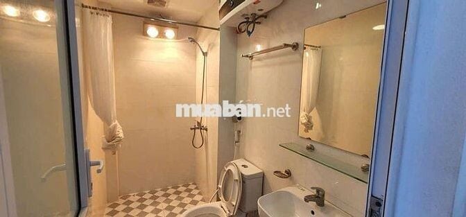 Cho thuê căn hộ studio 1 ngủ có ngăn cách cửa với bếp