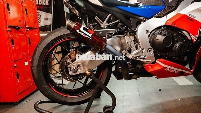 Chơi chán cần bán CBR 1000RR đời 2014
