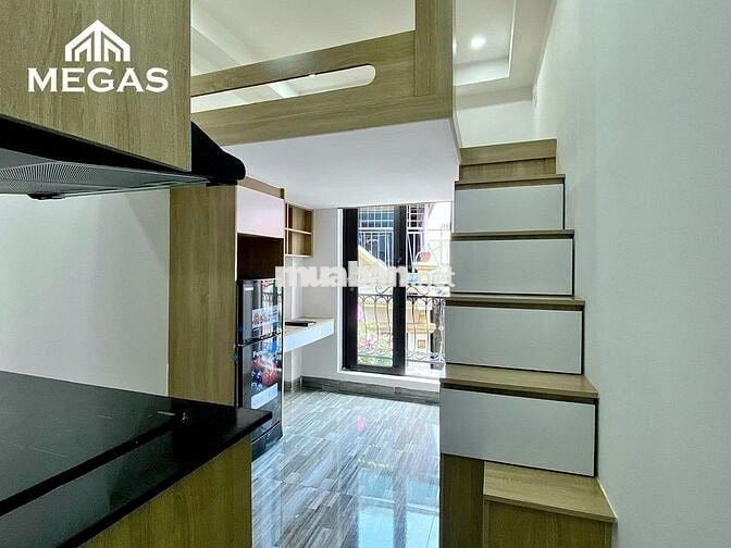 CĂN HỘ DUPLEX FULL ĐỒ BAN CÔNG SIÊU THOÁNG NGAY ĐẠI HỌC THỦ ĐÔ