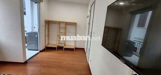 Cho thuê căn hộ studio 1 ngủ có ngăn cách cửa với bếp