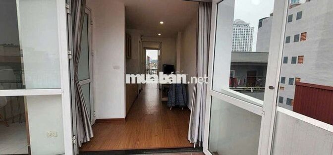 Cho thuê căn hộ studio 1 ngủ có ngăn cách cửa với bếp