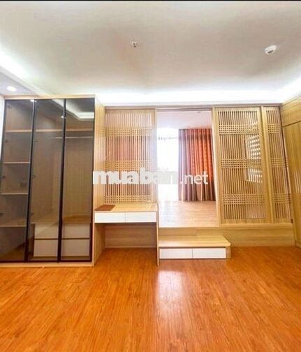 Nhờ các sale kết nối. Mình chính chủ cho thuê căn hộ 690 LẠC LONG QUÂN