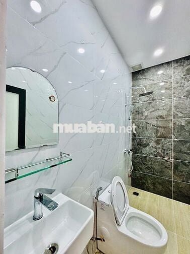 NHÀ 3 TẦNG,2 MẶT TIỀN, NỞ HẬU, HXH  NGUYỄN VĂN CÔNG, P3  CHỈ 9.45 TL.