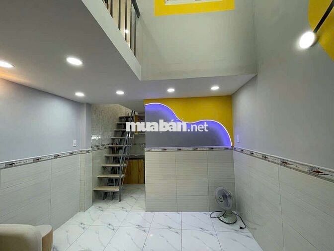 NHÀ 3 TẦNG ĐẸP — HUỲNH THIỆN LỘC PHƯỜNG HÒA THẠNH  (3m x 6m)