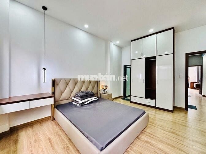 NHÀ 3 TẦNG,2 MẶT TIỀN, NỞ HẬU, HXH  NGUYỄN VĂN CÔNG, P3  CHỈ 9.45 TL.