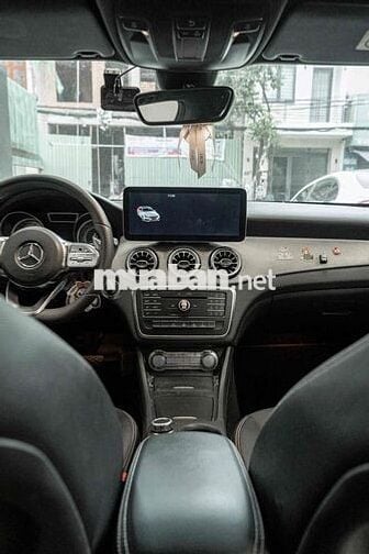 Mercedes CLA_200 model 2016 trắng nt đen rất đẹp 🎯