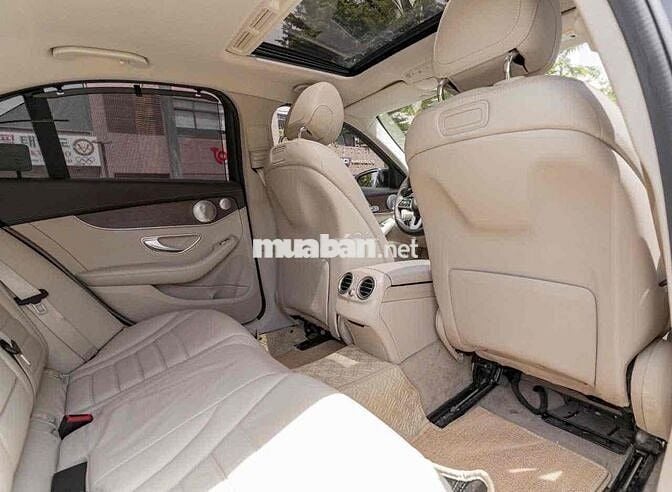 C200 Exclusive model 2020 bản có cửa sổ trời Full
