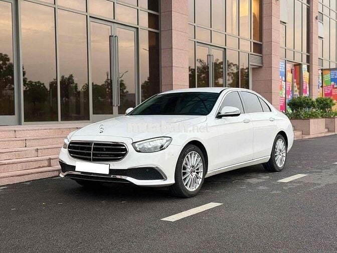 Mercedes Benz E200 Exclusive 2022 bản V1