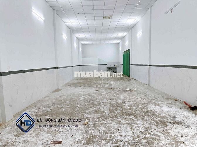 Nhà góc 2 mặt tiền 6x30 gần siêu thị Metro giáp Gò Vấp