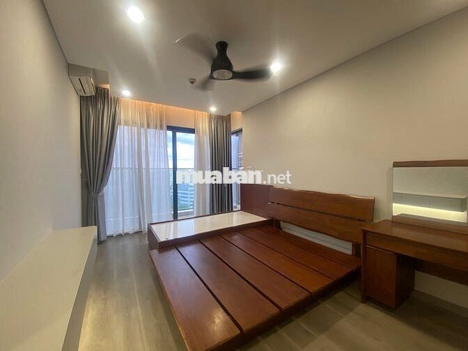 Brilliant , 160m2 , 3pn-1kho-3wc ,full nội thất cao cấp giá 28tr/tháng