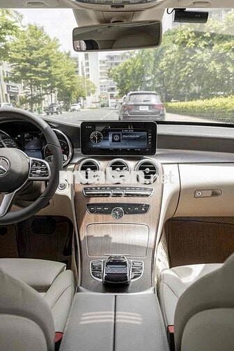 C200 Exclusive model 2020 bản có cửa sổ trời Full