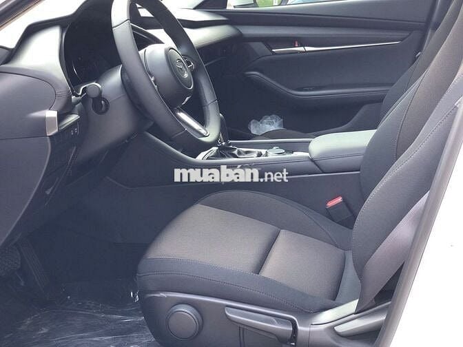 Mazda 3 2025 1.5L Deluxe