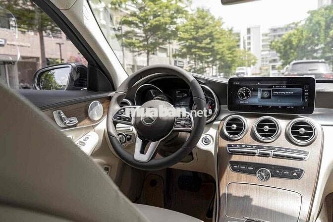 C200 Exclusive model 2020 bản có cửa sổ trời Full