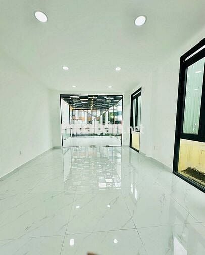 SIÊU PHẨM CHO THUÊ NHÀ MẶT TIỀN KINH DOANH HUỲNH VĂN BÁNH PHÚ NHUẬN