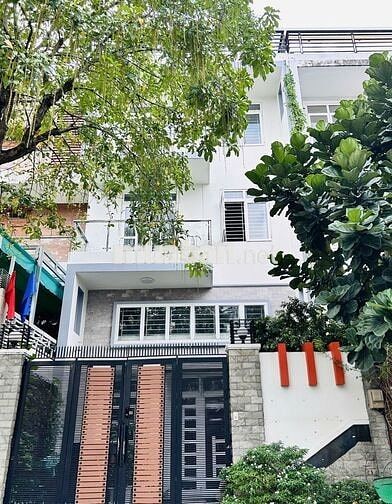 NHÀ ĐƯỜNG NGUYỄN TRỌNG TUYỂN DIỆN TÍCH: 5X20M TRỆT 3 LẦU CHO THUÊ
