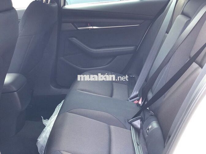 Mazda 3 2025 1.5L Deluxe