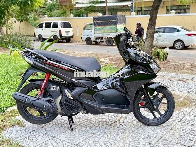 👉AIR BLADE 2017ful đen bóng bso 43 chính chủ,máy m