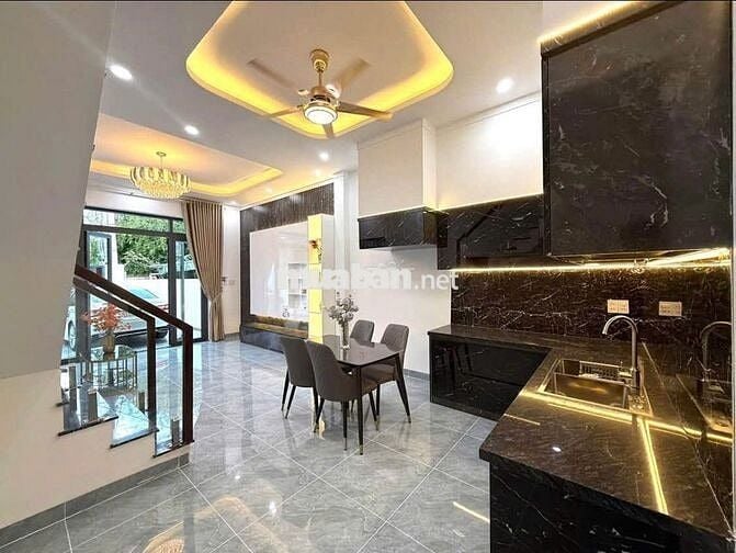 CẦN TIỀN CHO CON ĐI DU HỌC NÊN TÔI MUỐN BÁN CĂN NHÀ TÂM HUYẾT 72m2 SHR