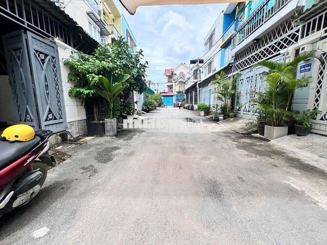 Cho thuê nhà 1 trệt 2 lầu ngay ủy ban Thạnh xuân cũ Đường 7m