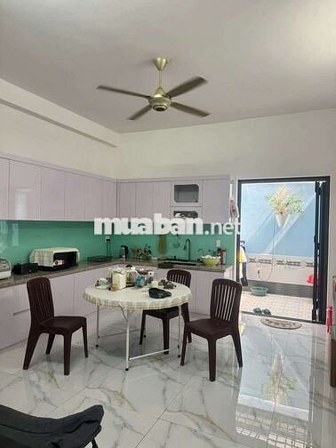 💢Bán nhà 1trệt 3lầu 5pn 5wc 1bếp DT 4,5x19 Sổ hoàn công