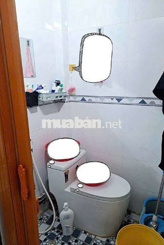 NHÀ 2 TẦNG —HÒA BÌNH PHƯỜNG 5 Q11 (2,3m x 8m)