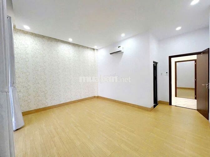 THANH LÝ NHÀ ĐƯỜNG NHỰA 8M GIÁ 1 TỶ 050TR GẦN BẾN XE QUẬN 8