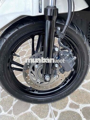 sh 150 abs 2018 màu trắng