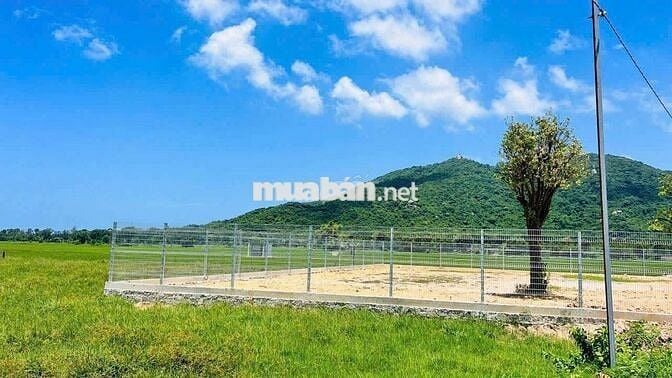 Mặt tiền đường view đẹp, gâng biển siêu mát cho anh chị nghỉ dưỡng
