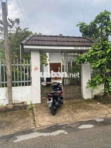 Bán gấp nhà mái thái Bình Chánh 200m2 có thổ cư, sổ riêng chỉ 780tr
