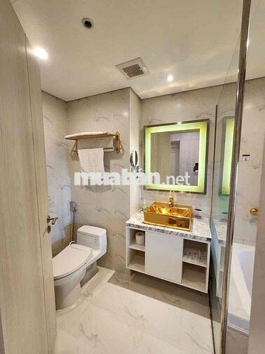 cần Bán căn 2 ngủ nội thất xịn