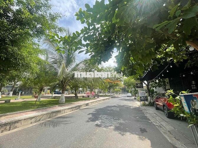 Bán Nhà Đối Diện Công Viên KĐT Phước Long B Nha Trang