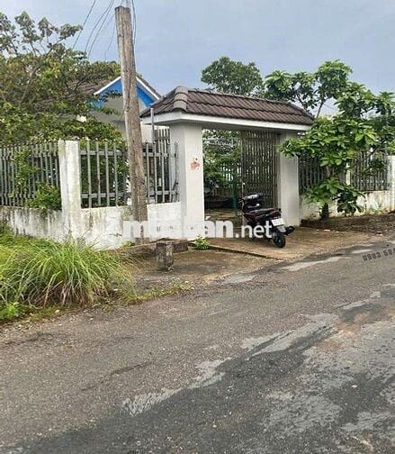Bán gấp nhà mái thái Bình Chánh 200m2 có thổ cư, sổ riêng chỉ 780tr
