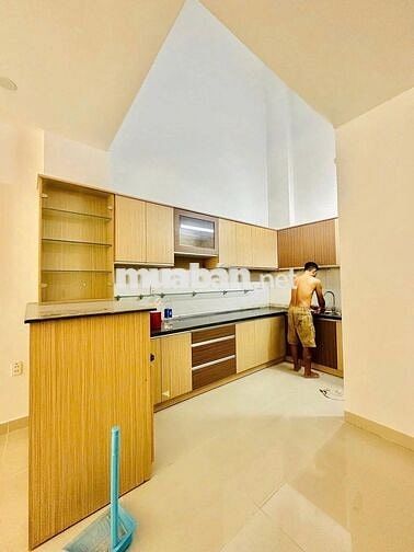 NHÀ MỚI VÀO NGAY - 15B Giải Phóng, P.4, Q.TB - HXH - 6PN - 4X20m