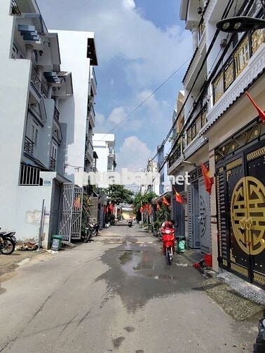 Nhà 1 trệt 3 lầu sân thượng kẻm liên khu 4/5 BHH B bình tân