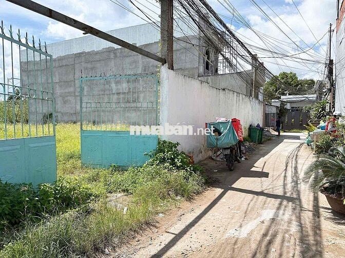 NỀN XÂY TRỌ GẦN ĐẠI HỌC NAM CẦN THƠ LỘ Ô TÔ