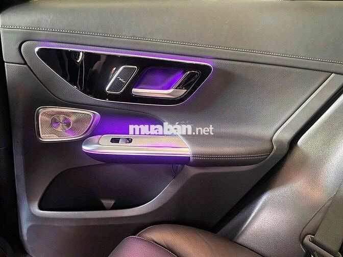 GLC 300 4Matic all new 2023 - 9000 km giá RẺ