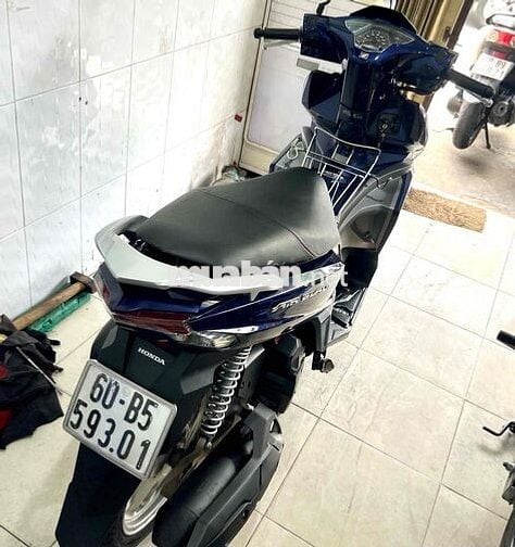 ab 2016 đèn led còn mới keng !