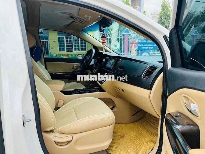 Kia Sedona 2016 2.2 DAT - 90000 km