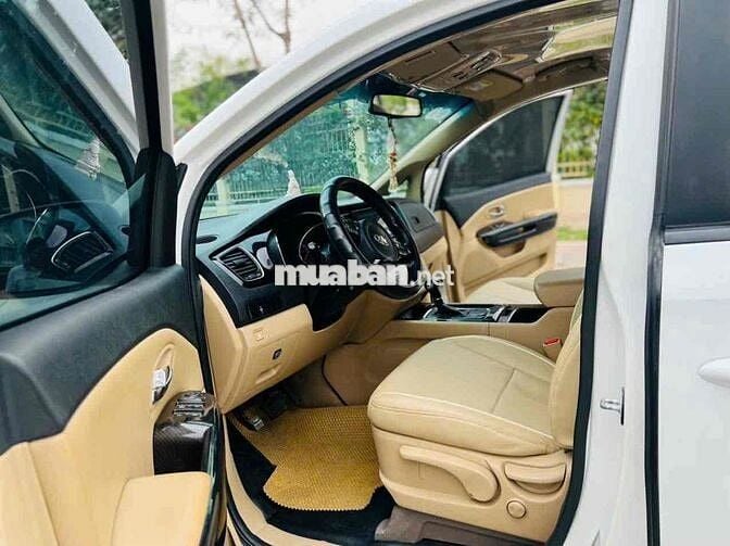 Kia Sedona 2016 2.2 DAT - 90000 km