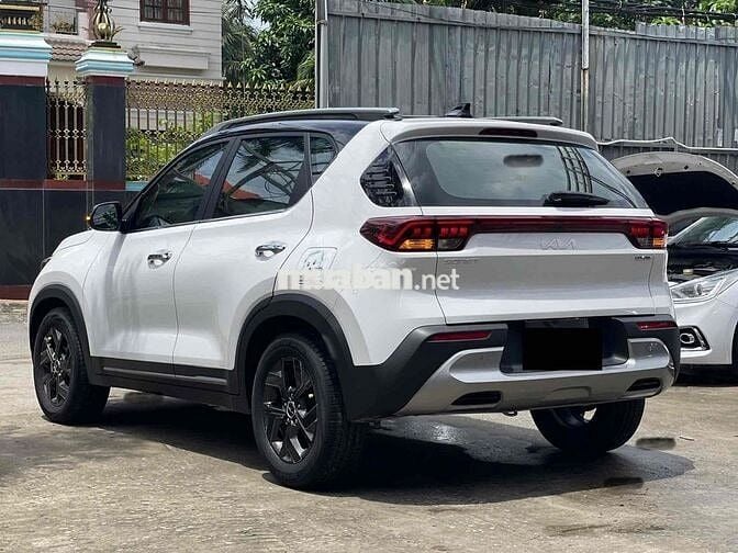 Kia Sonet 2024 1.5 Luxury-37000 km bao check