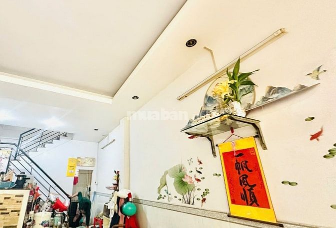 Cho thuê nhà hẻm 2.5m(BG) Ngô Quyền, P.5, Q.10 giá 15tr