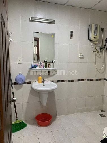 Chung cư Screc, Trường Sa, Quận 3: 2p ngủ, 2wc, nội thất mới, 12tr/th,