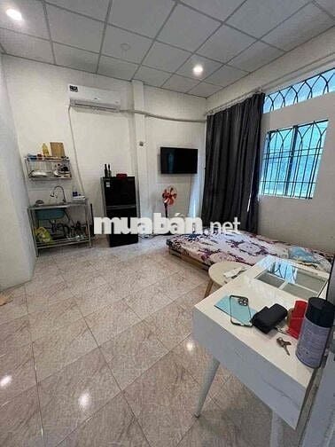 cho thuê nhà nguyên căn mặt tiền đường Nguyễn Thượng Hiền p5 , PN