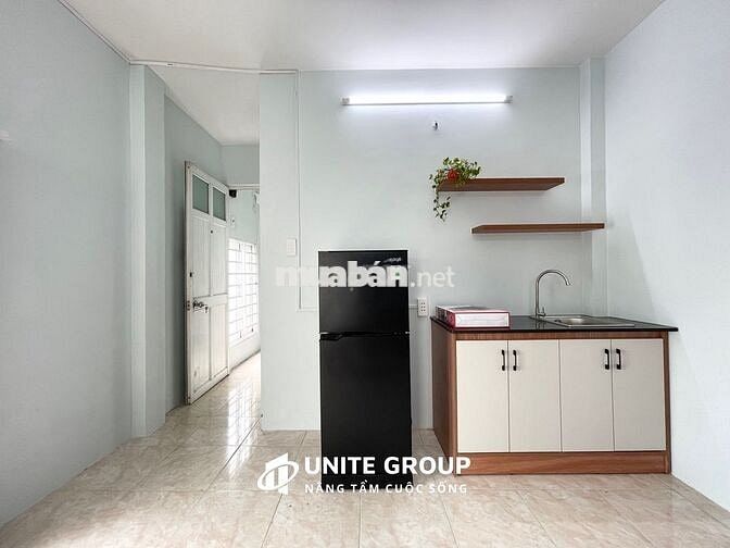 Cho Thuê Căn Hộ Ban Công Full Nội Thất ở Lê Văn Duyệt ở Bình Thạnh