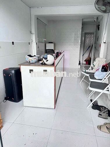 mặt tiền Q5, cho thuê nguyên căn - 1 trệt 4 lầu - 16 triệu/ tháng